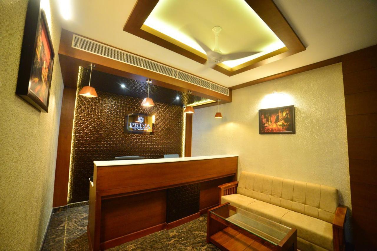 Hotel Priya Kottakkal Esterno foto